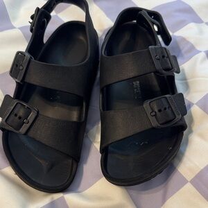 Girls Birkenstock Black Buckle Sandals